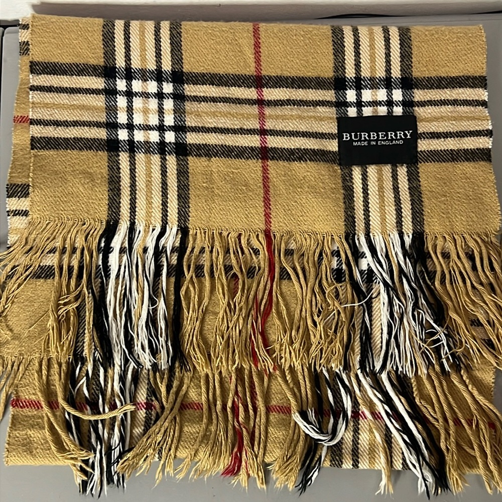 Burberry 100% Cashmere Genuine Scarf
